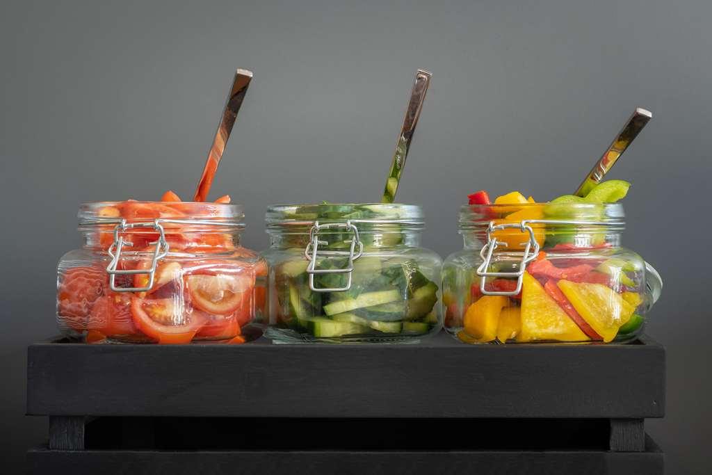 Holiday Inn - The Niu, Timber Esslingen By Ihg Esslingen am Neckar Restaurace fotografie